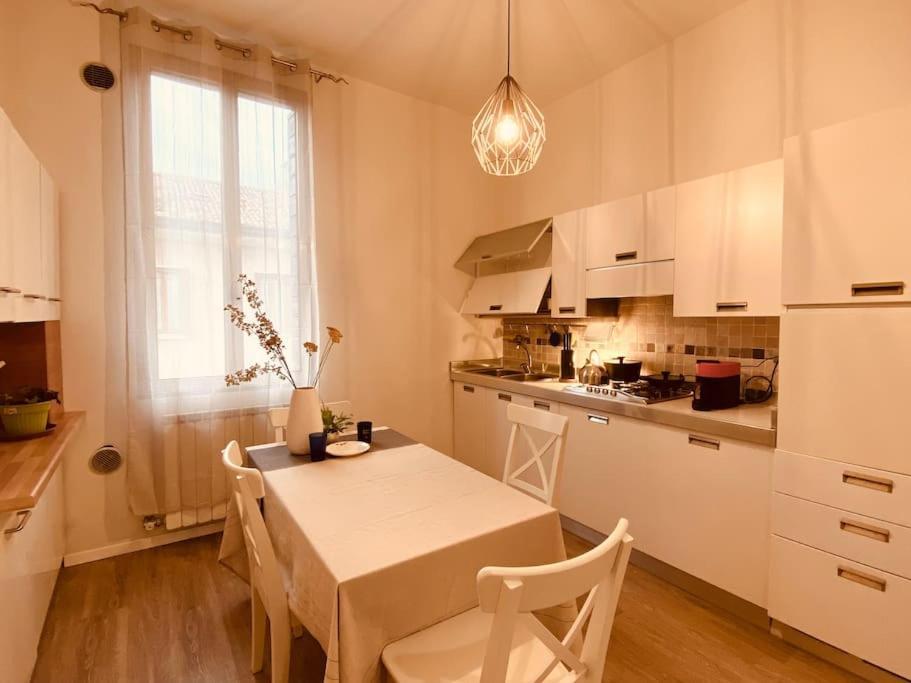Casa Oscar: Entire Venice.mestre Station Appartamento